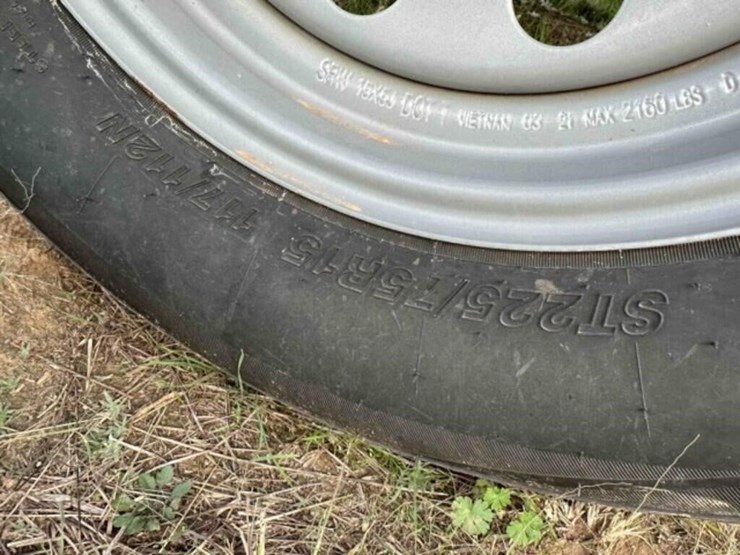 bumper-pull-utility-trailer-image-13