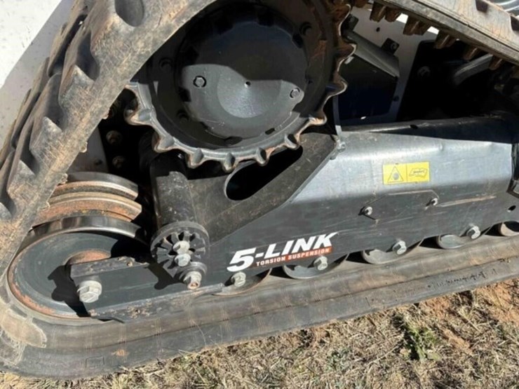 2025-bobcat-t86-image-21