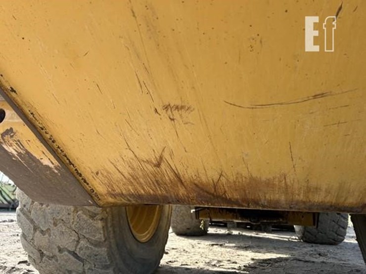 2004-caterpillar-928g-image-21