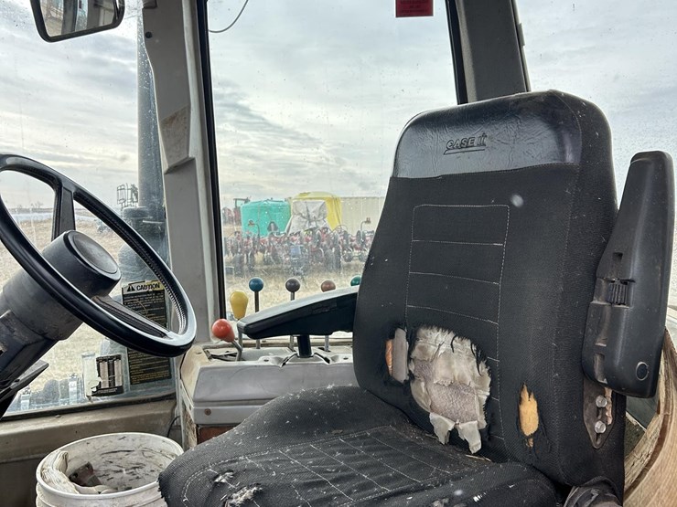 1985-versatile-856-image-45