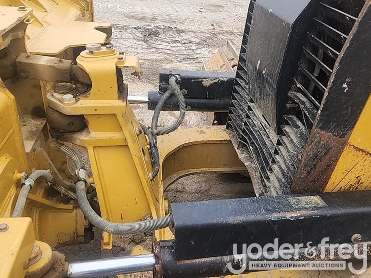 2019-caterpillar-d6k2-lgp-image-16