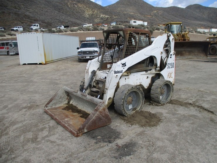 2005-bobcat-s250-image-1