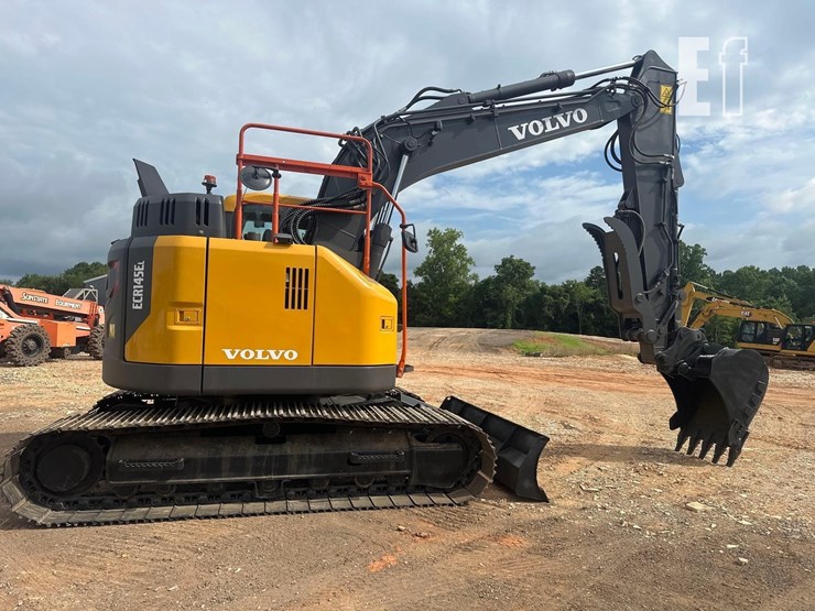 2021-volvo-ecr145el-image-8