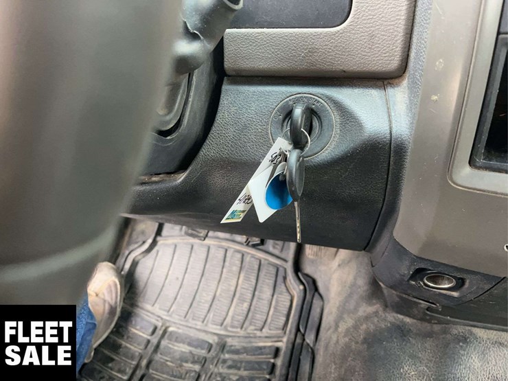 2011-dodge-3500-image-13