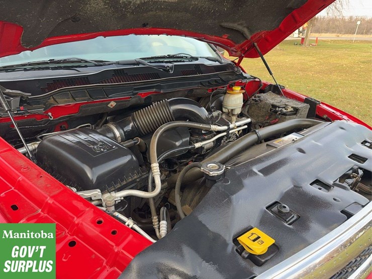 2016-dodge-1500-image-28