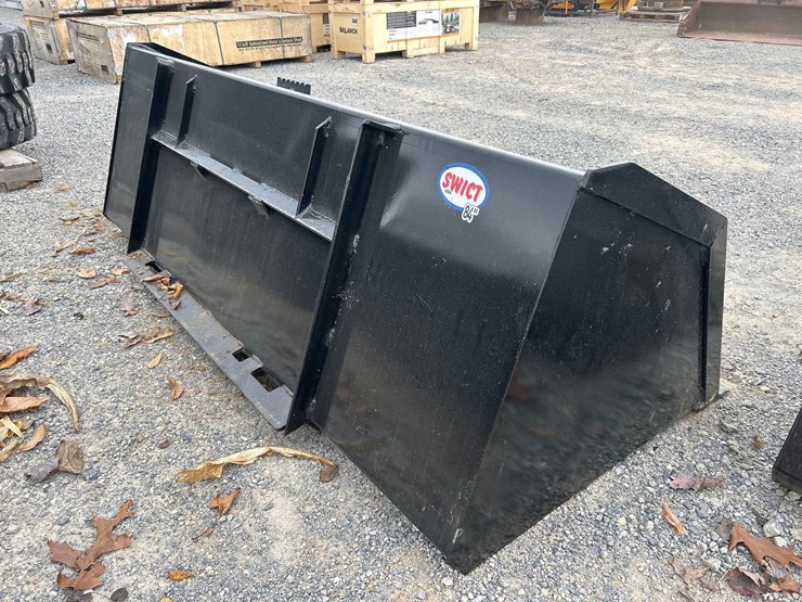 unused-84"-snow-material-bucket-attachment-image-4
