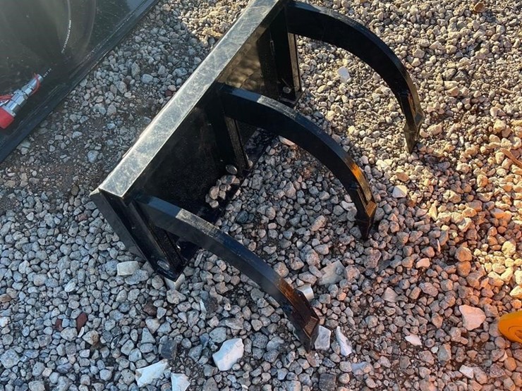 skid-steer-three-tooth-ripper-image-1