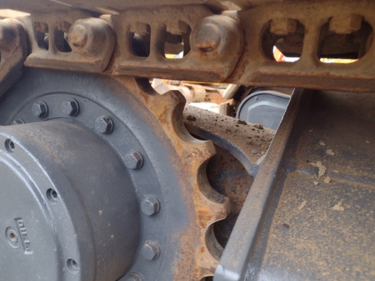 komatsu-pc128uu-2-image-36