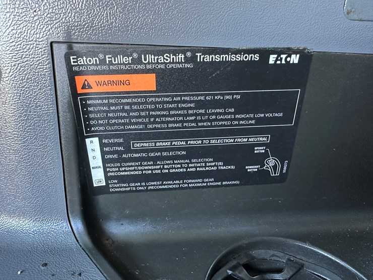 #33712-•-2011-mack-cxu-t/a-sleeper-truck-tractor-1m1aw09y5bm013138-image-83