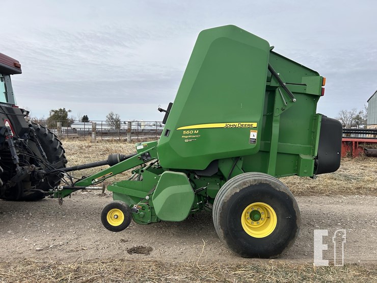 2018-john-deere-560m-image-2
