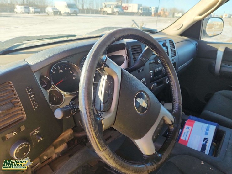 2008-chevrolet-silverado-2500hd-image-12