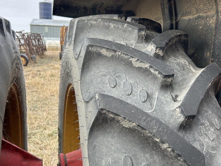 1985-versatile-856-image-34