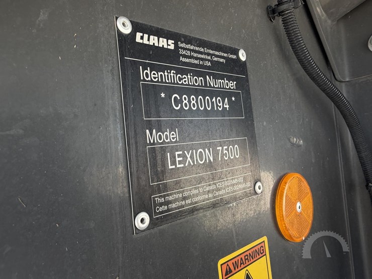 2022-claas-lexion-7500-image-3