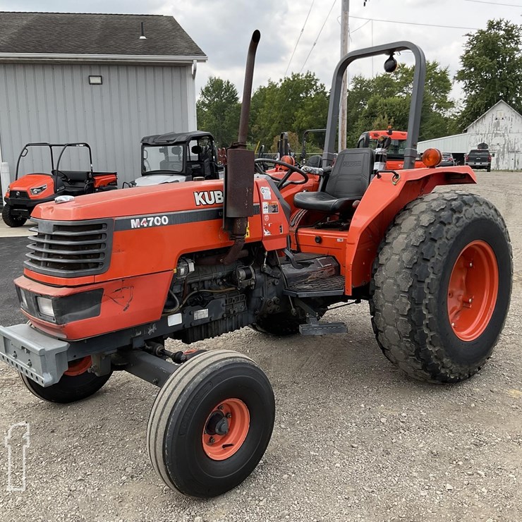 1997 KUBOTA M4700