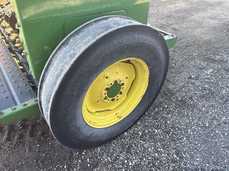 john-deere-8300-image-15