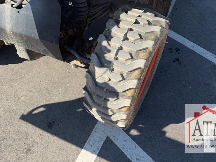 bobcat-toolcat-5600-image-10