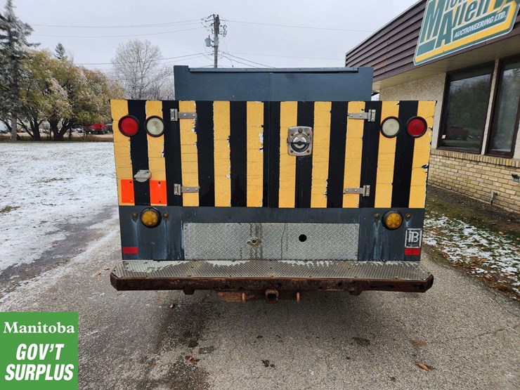 2012-chevrolet-silverado-2500hd-image-7