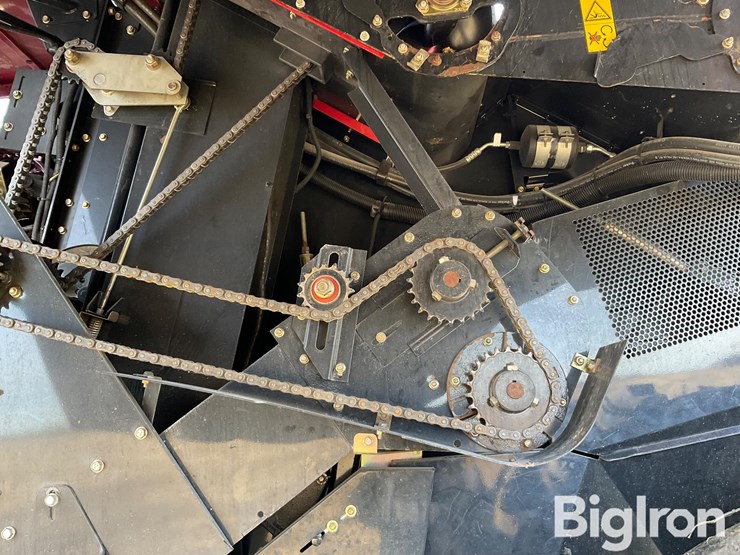 2014-case-ih-6140-image-18