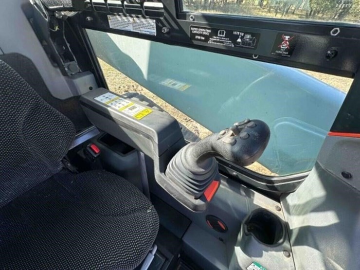 2025-bobcat-t86-image-31