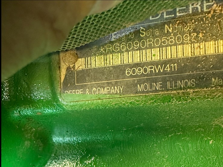 2013-john-deere-8285r-image-54