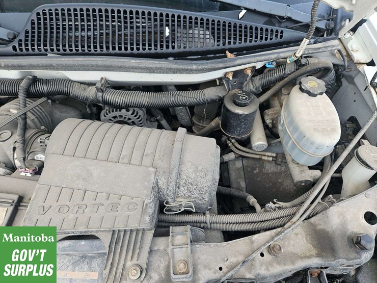 2011-chevrolet-express-1500-image-21