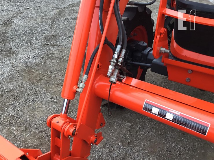 2021-kubota-m7060-image-12