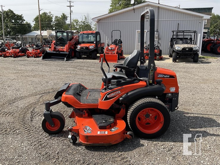 2017-kubota-zd1211-image-2