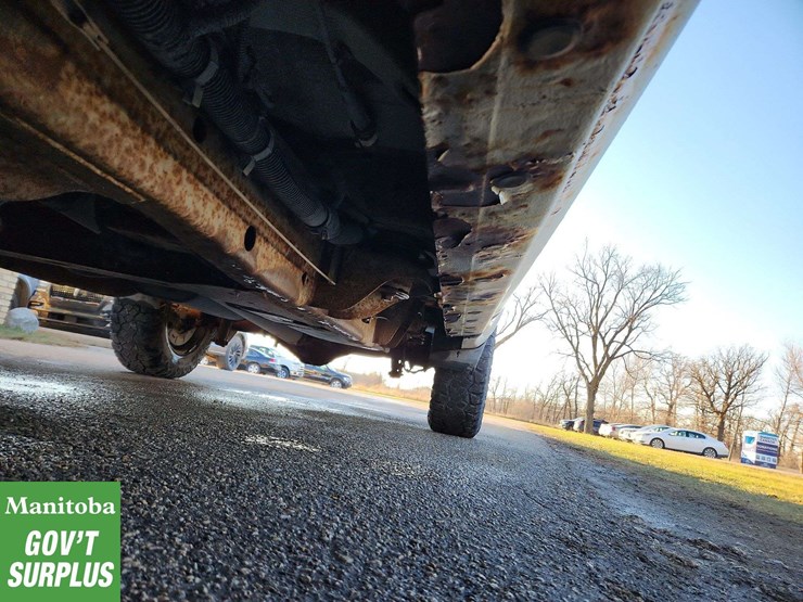 2017-chevrolet-silverado-1500-image-30