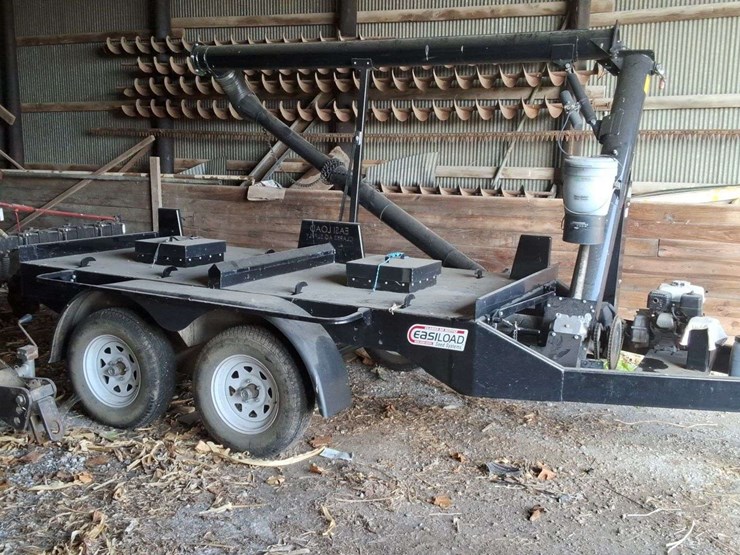 eazy-load-seed-system-seed-tender,-2-box,-electric-start,-honda-gx160-engine-poly-auger,-tandem-axle-image-9