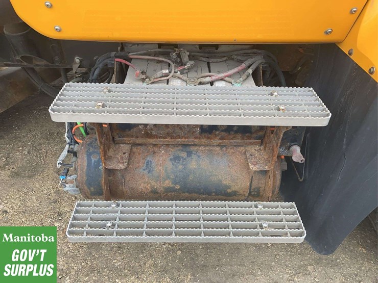 2011-international-workstar-7600-image-50