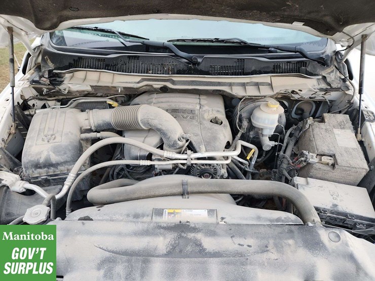 2014-dodge-1500-image-18