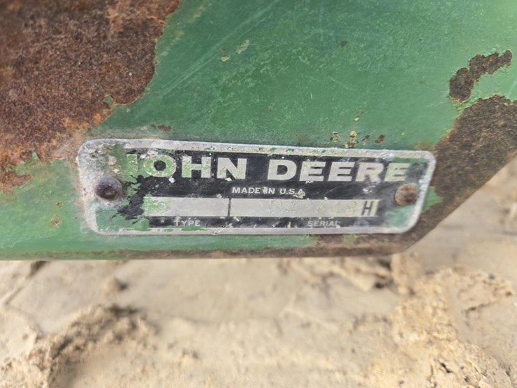 john-deere-444-image-7