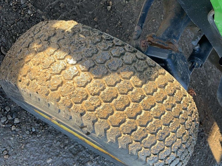 2008-john-deere-2320-image-7