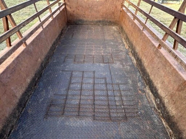 1984-24’-shelby-gooseneck-livestock-trailer-image-20