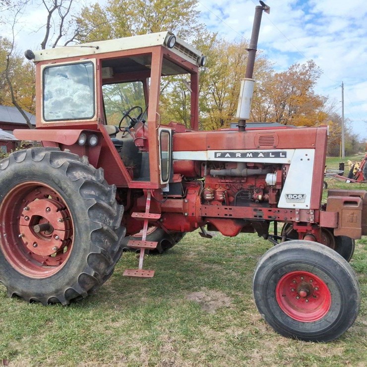 1967 INTERNATIONAL 806