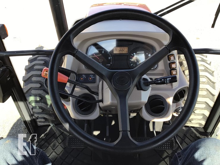 2015-kubota-m7060-image-13