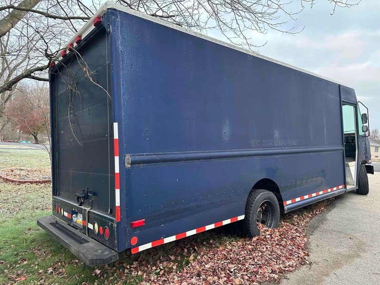 2008-utitimaster-workhorse-step-van-image-9