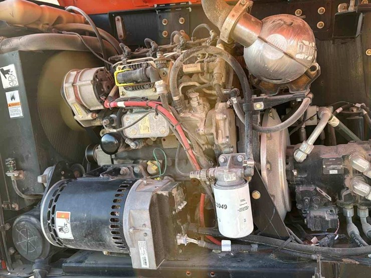 2015-jlg-660sj-image-10