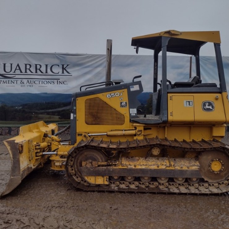 DEERE 650J LT