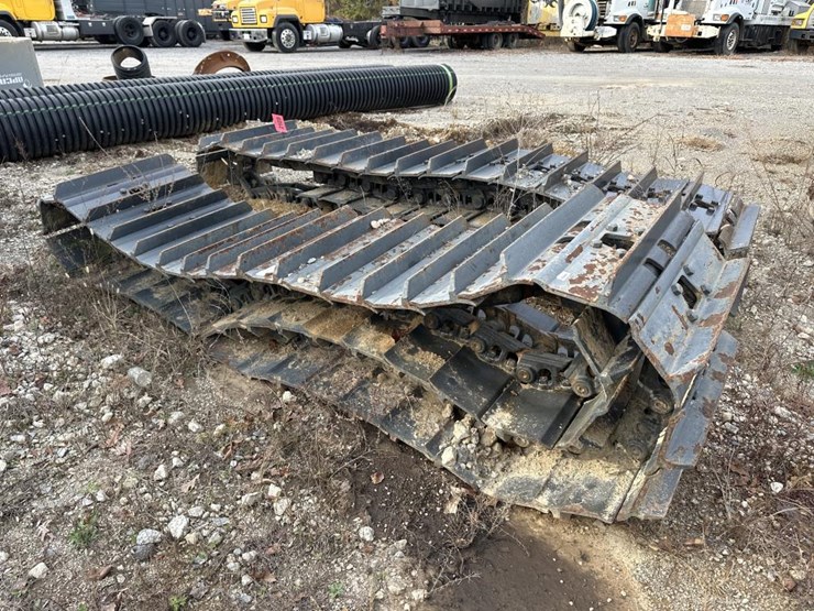 #2109-•-850j-dozer-tracks-image-4