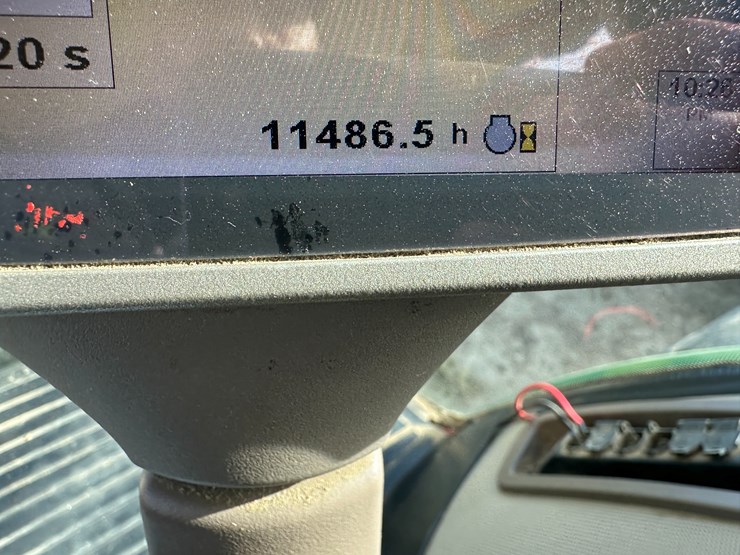 2010-john-deere-8295r-image-71