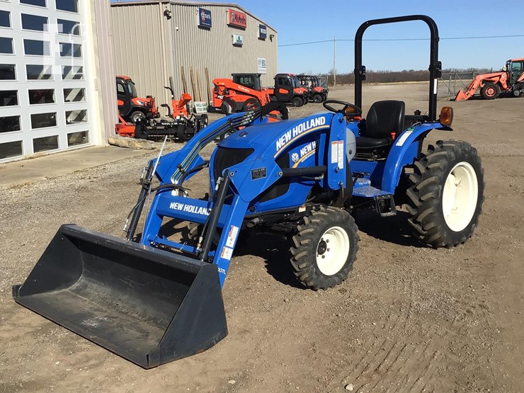 2017-new-holland-workmaster-40-image-2