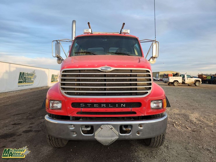 2002-sterling-lt9500-image-5
