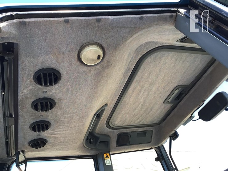 1998-new-holland-ts100-image-11