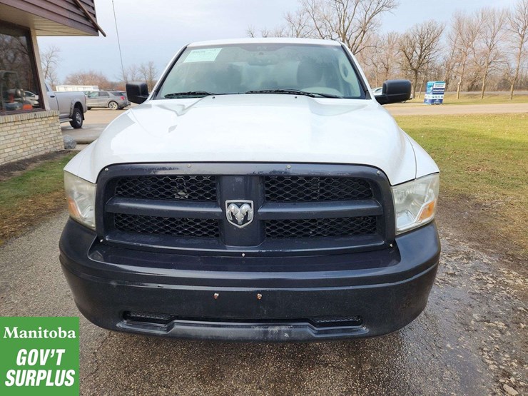 2012-dodge-1500-image-3