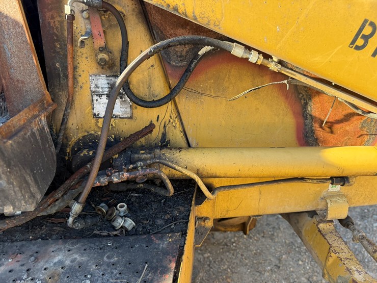 caterpillar-420d-image-69