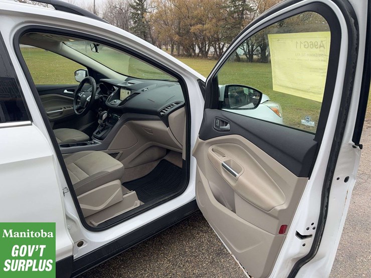 2016-ford-escape-image-26