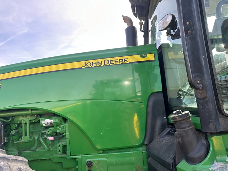 2010-john-deere-8295r-image-28