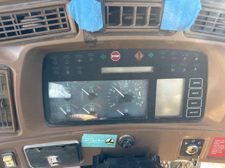 1999-deere-744h-image-19