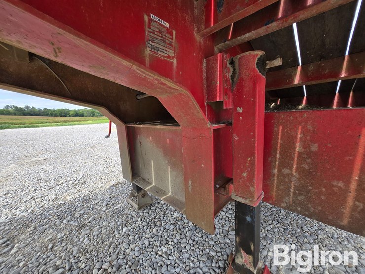 1994-trail-boss-kw32pda-t/a-fixed-neck-lowboy-image-13